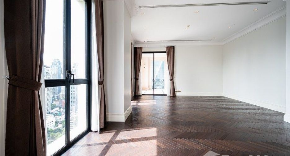 Wohnung zur Miete mit 3 Zimmer in Pathum Wan, Bangkok