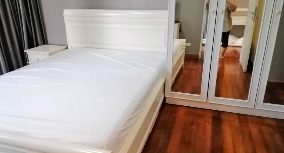 For rent 1 bed condo in Sathon, Bangkok