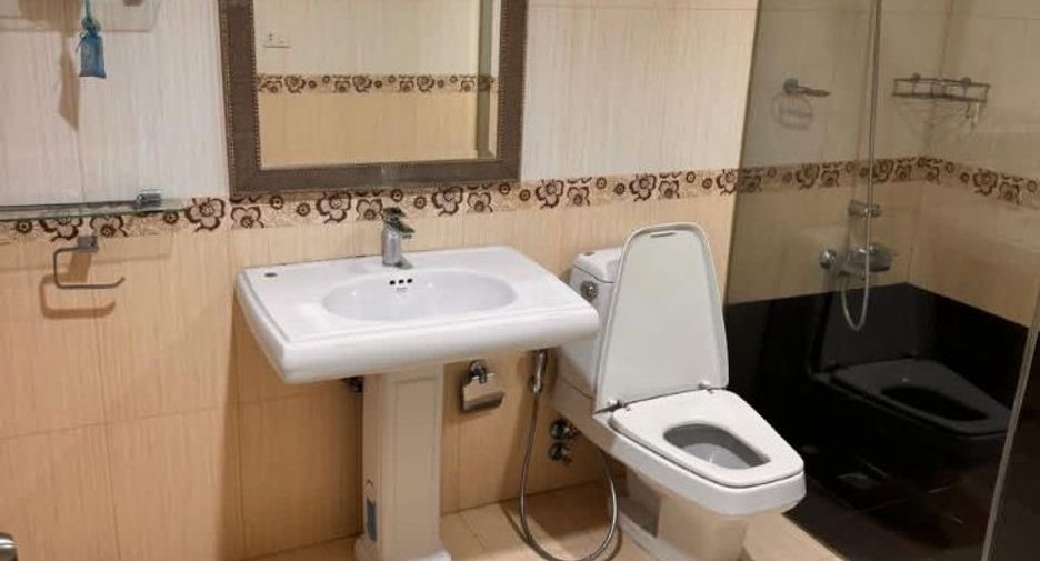 Apartment zur Miete mit 3 Zimmer in Khlong Toei, Bangkok
