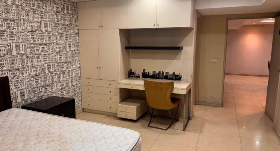 Apartment zur Miete mit 3 Zimmer in Khlong Toei, Bangkok
