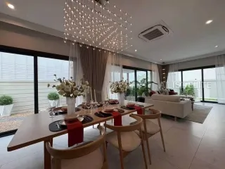 For Rent 4 Bedroom House In Bang Lamung, Chonburi