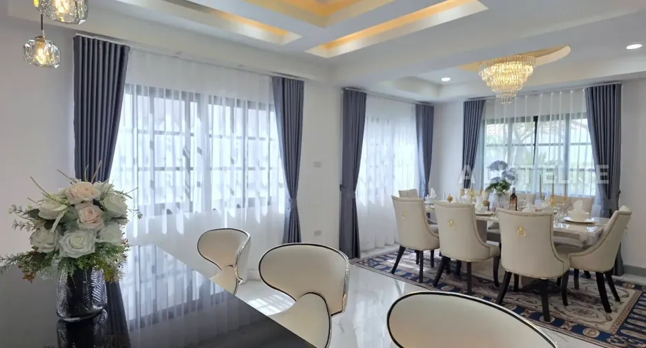 For sale 4 bedrooms house in Bang Lamung, Chonburi