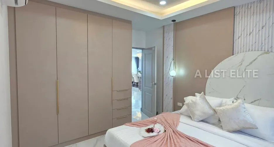 For sale 4 bedrooms house in Bang Lamung, Chonburi