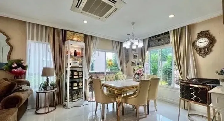Haus zum Kauf mit 4 Zimmer in Suan Luang, Bangkok
