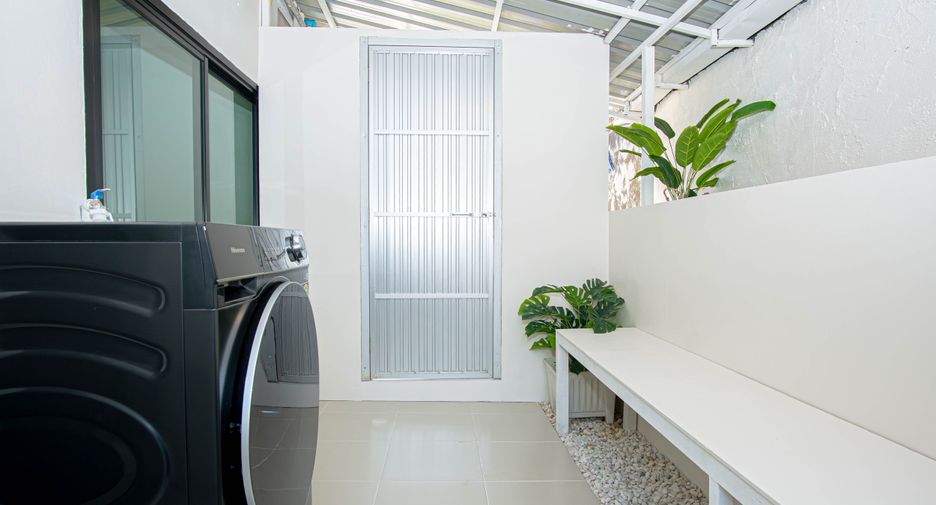 For sale and for rent 2 bedrooms townhouse in Mueang Phuket, Phuket