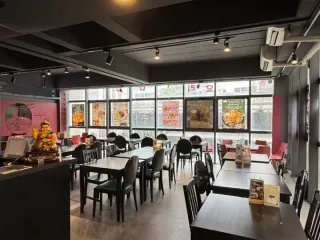 For sale and for rent retail Space in Khlong Toei, Bangkok