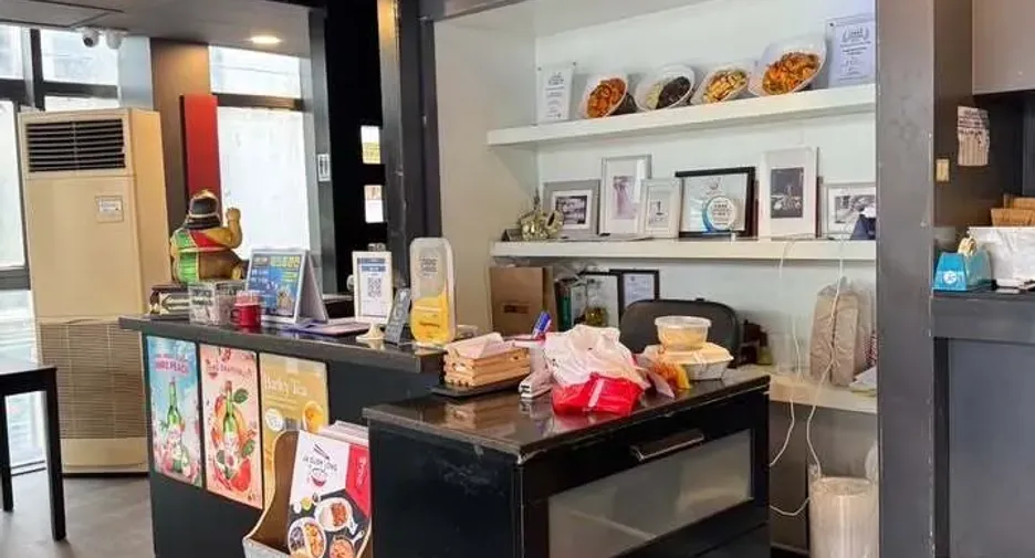 For sale and for rent retail Space in Khlong Toei, Bangkok