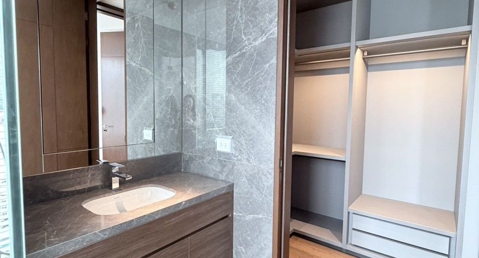 For sale and for rent 2 bedrooms condo in Bang Rak, Bangkok