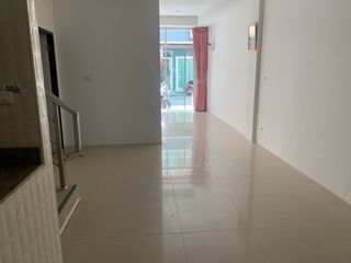 出售 3 卧室 联排别墅 在 Kathu, 普吉