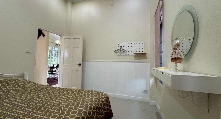 Villa en alquiler de 3 habitaciones en San Kamphaeng, Chiang Mai