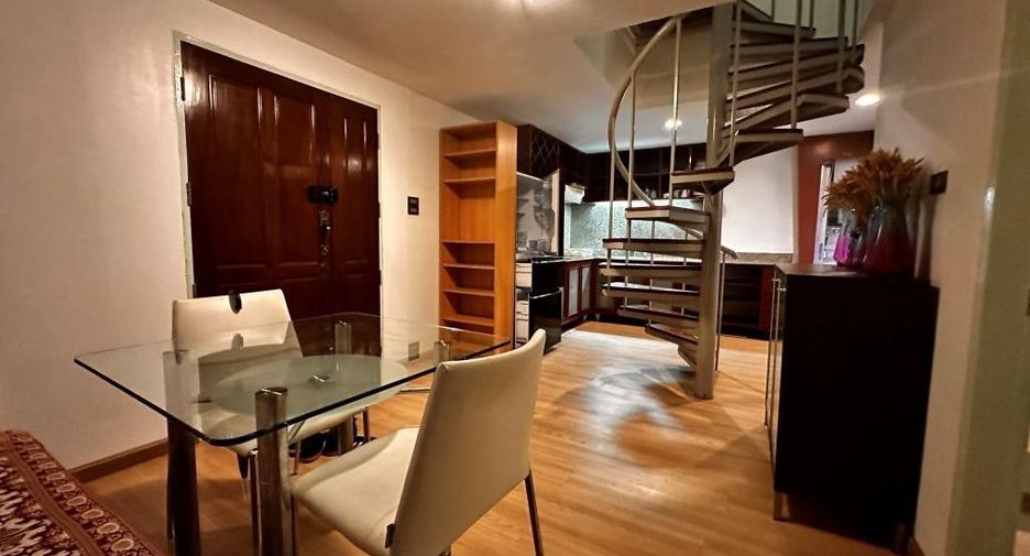 For rent 2 bedrooms condo in Khlong Toei, Bangkok