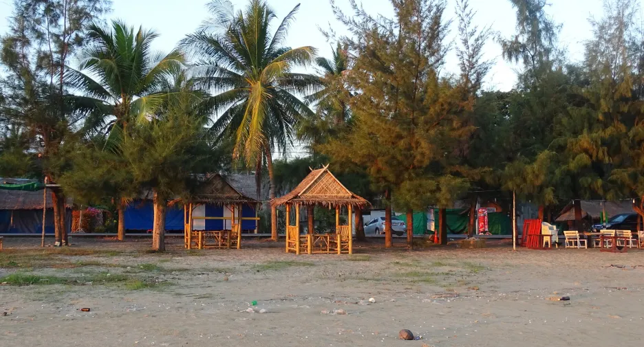 Casa en venta de 9 habitaciones en Sam Roi Yot, Prachuap Khiri Khan