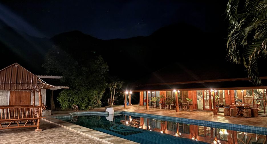 Casa en venta de 9 habitaciones en Sam Roi Yot, Prachuap Khiri Khan