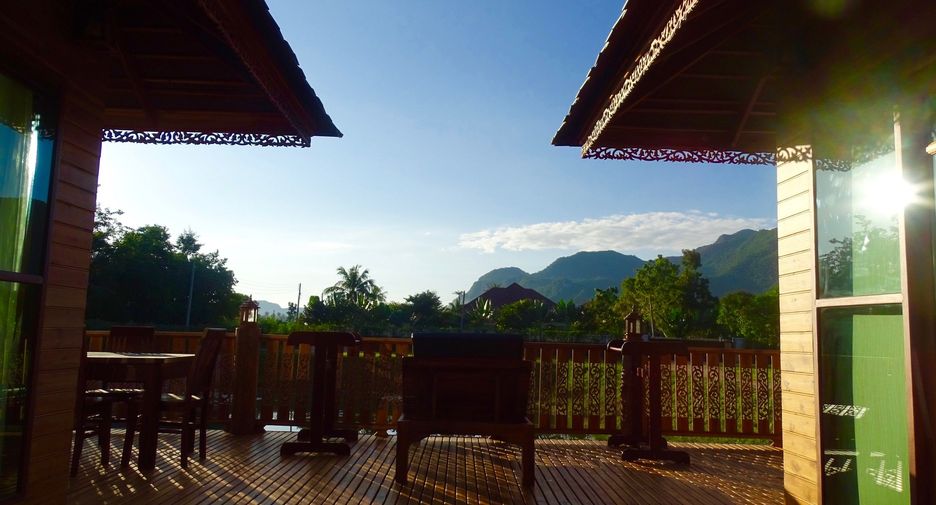 Casa en venta de 9 habitaciones en Sam Roi Yot, Prachuap Khiri Khan