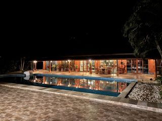 Casa en venta de 9 habitaciones en Sam Roi Yot, Prachuap Khiri Khan