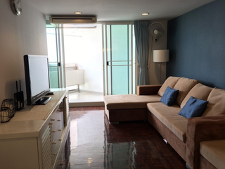 Condo en alquiler y en venta de 2 habitaciones en Watthana, Bangkok