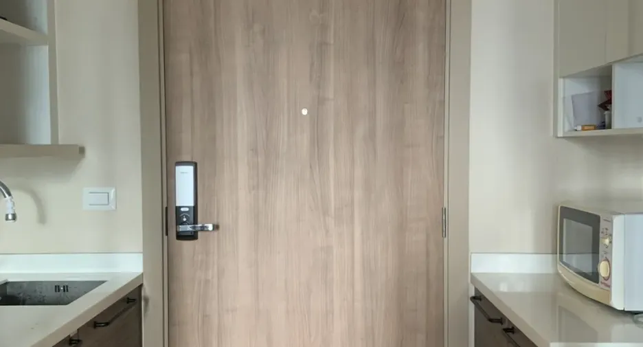 Wohnung zur Miete mit 1 Zimmer in Huai Khwang, Bangkok