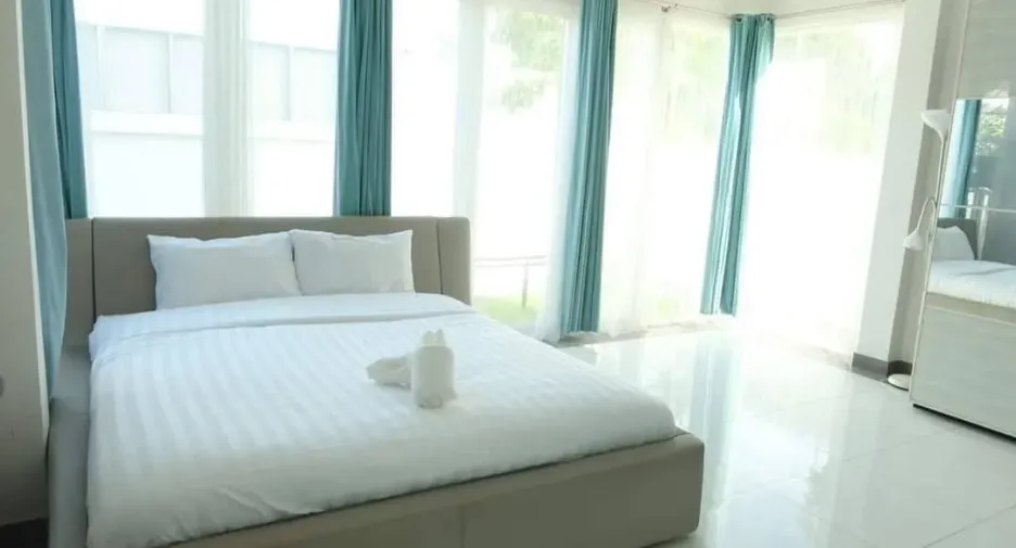 For sale 4 bedrooms villa in Bang Saray, Pattaya