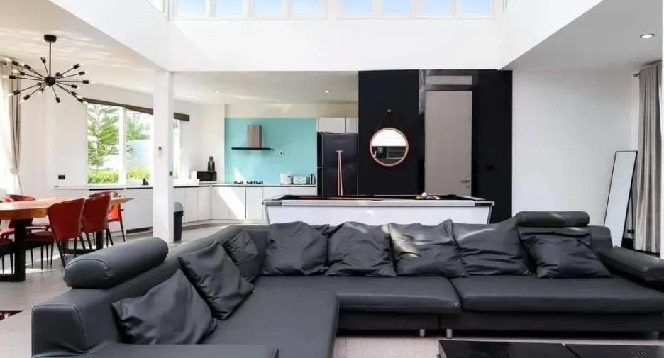 For sale 4 bedrooms villa in Bang Saray, Pattaya