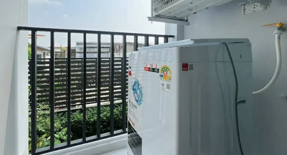 For sale 1 bed condo in Wang Thonglang, Bangkok