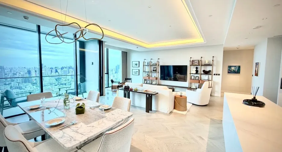 For rent 3 bedrooms condo in Sathon, Bangkok