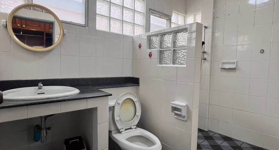 Casa en venta y en alquiler de 3 habitaciones en Mueang Chiang Rai, Chiang Rai