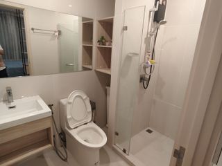 Wohnung zur Miete mit 1 Zimmer in Huai Khwang, Bangkok