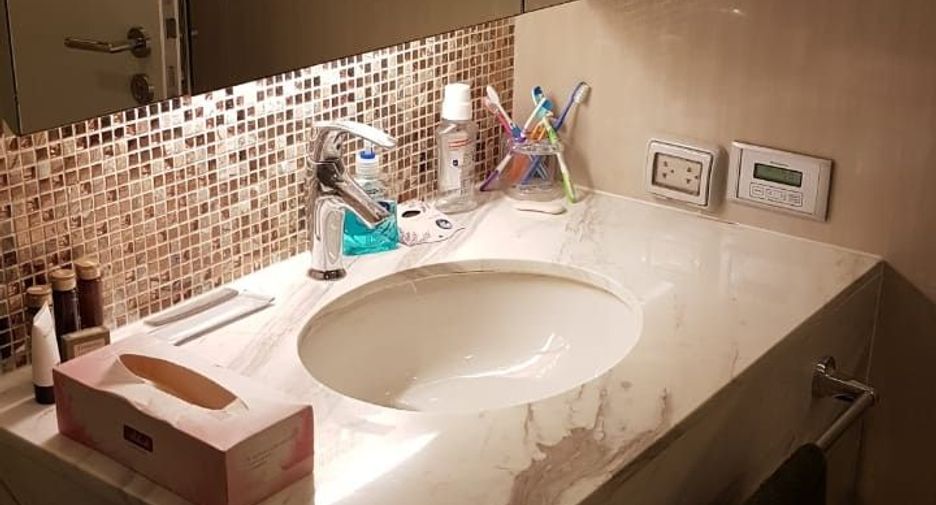À vendre 1 chambre condo à Watthana, Bangkok
