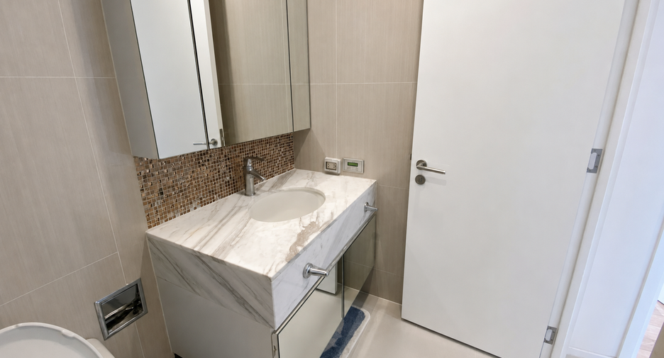 À vendre 1 chambre condo à Watthana, Bangkok