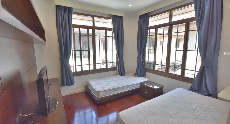 For rent 3 bedrooms house in Suan Luang, Bangkok