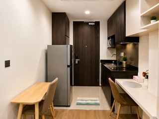 Wohnung zum Kauf mit 1 Zimmer in Bang Rak, Bangkok