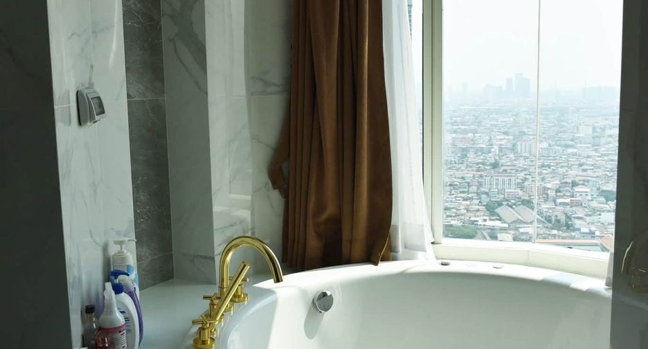For sale 4 bedrooms condo in Bang Kho Laem, Bangkok