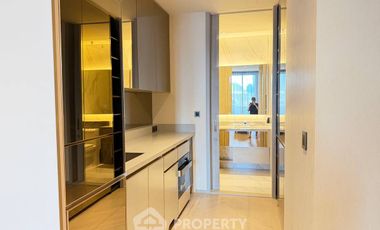 For rent and for sale 4 bedrooms condo in Sathon, Bangkok