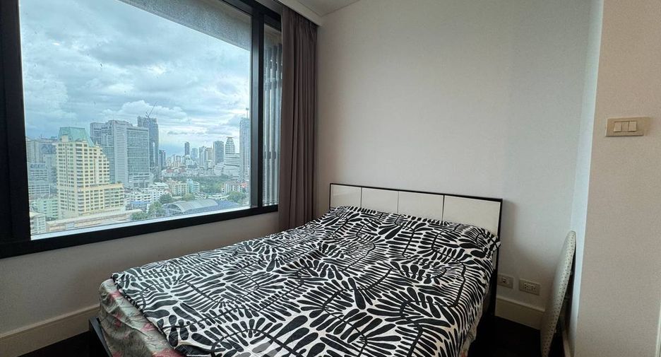 For sale 2 bedrooms condo in Khlong Toei, Bangkok