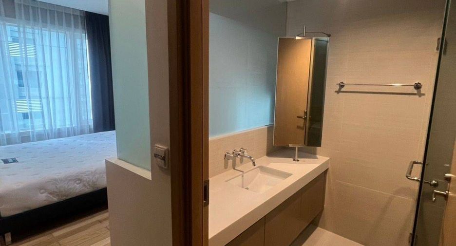 For rent 1 bed condo in Khlong Toei, Bangkok