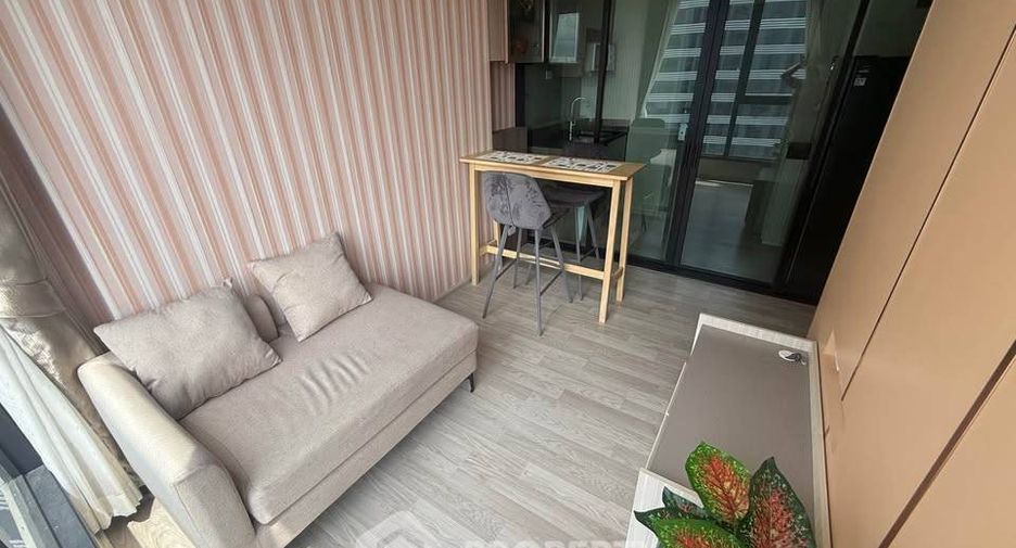 À vendre 1 chambre condo à Bang Na, Bangkok