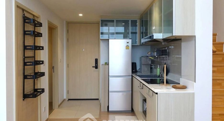 Condo en alquiler y en venta de 2 habitaciones en Watthana, Bangkok