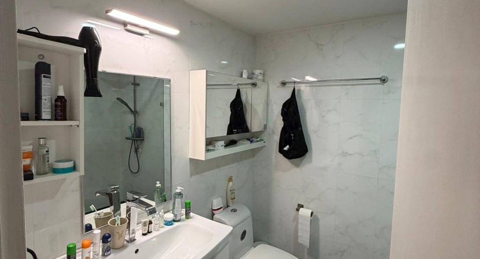 À vendre 1 chambre condo à Khlong Toei, Bangkok
