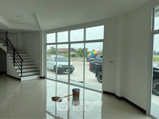 Casa adosada en venta de 2 habitaciones en Phan Thong, Chonburi