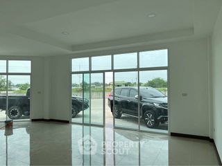 Casa adosada en venta de 2 habitaciones en Phan Thong, Chonburi