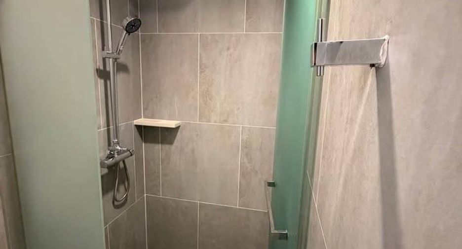 For sale 1 bed condo in Khlong Toei, Bangkok