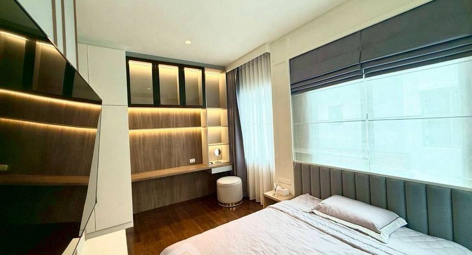 For rent and for sale 4 bedrooms house in Lat Krabang, Bangkok