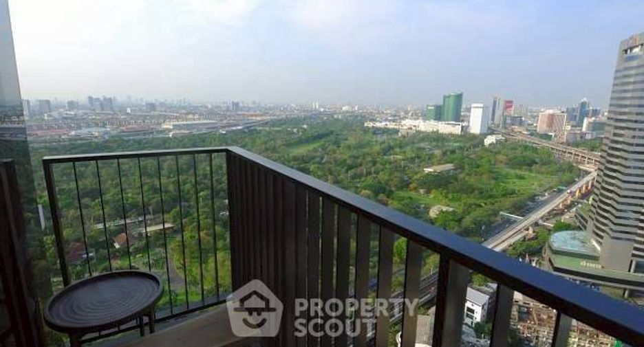 For rent and for sale 2 bedrooms condo in Chatuchak, Bangkok