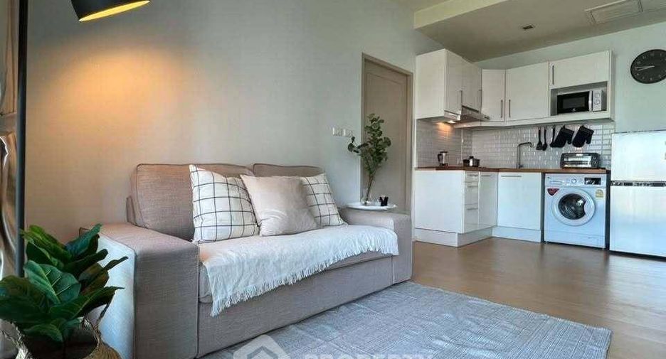 For sale 1 bed condo in Khlong Toei, Bangkok
