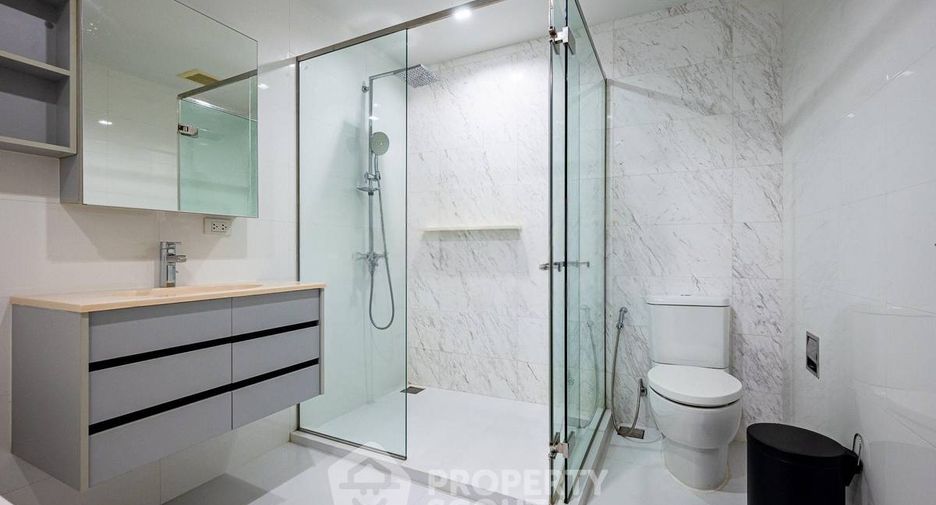 For sale 1 bed condo in Watthana, Bangkok