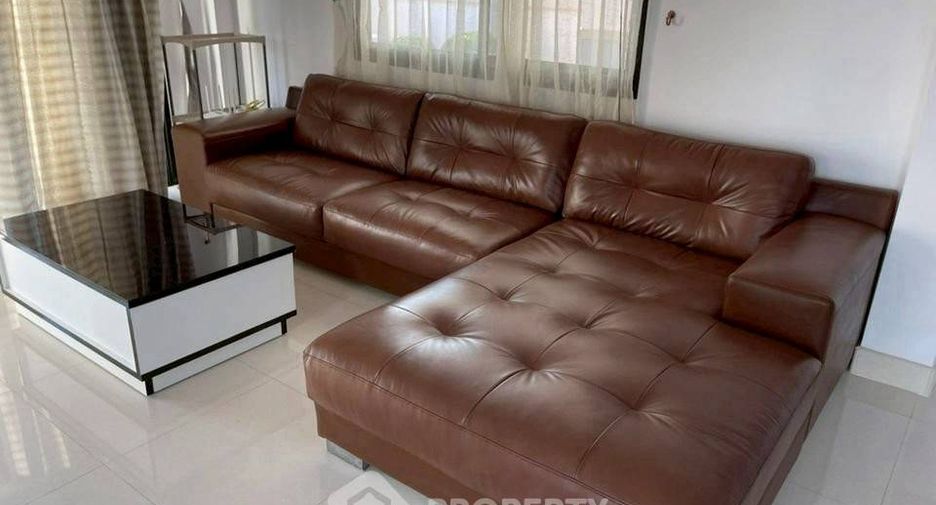 À vendre 3 chambres villa à Huay Yai, Pattaya