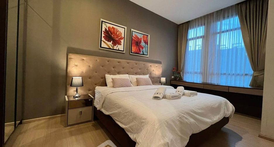 For sale 2 bedrooms condo in Watthana, Bangkok