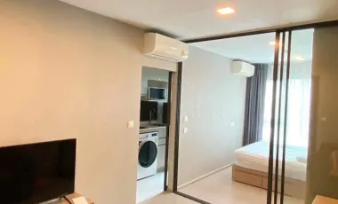 For sale スタジオ condo in Phra Khanong, Bangkok