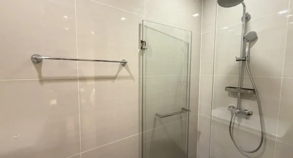 Продажа 1 кровать кондо в Кхлонг Тоеи, Бангкок