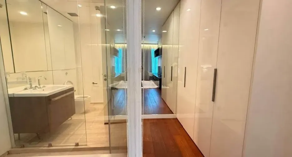 For rent 1 bed condo in Pathum Wan, Bangkok